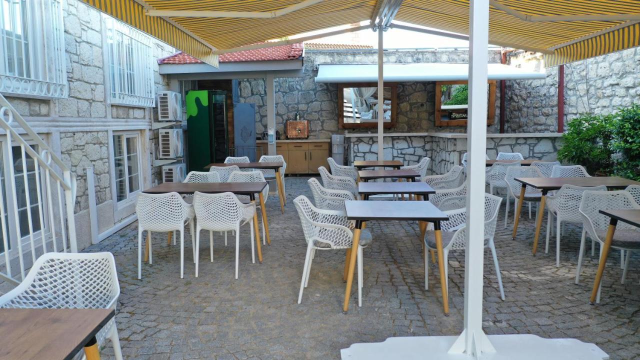 Neva Hotel Alacati Exterior photo